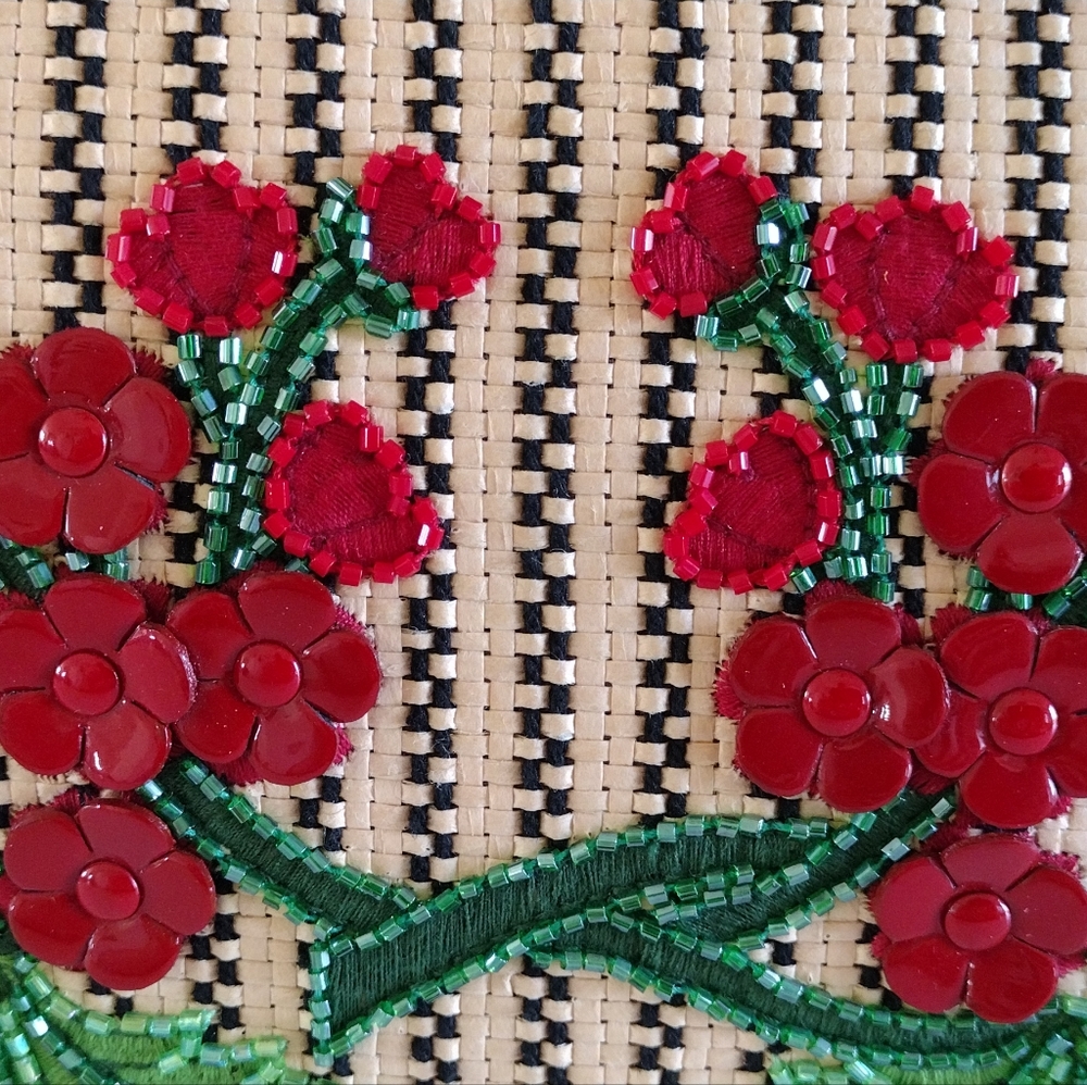 Isabella Fiore embroidered floral appliqued beaded bag - Picture 4 of 12